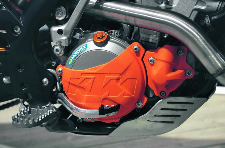 Plastic Water Pump Cover Protection for KTM 250/350F Slavens Racing